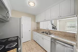 6925 Calender Rd, Arlington, TX 76001 - Photo 13