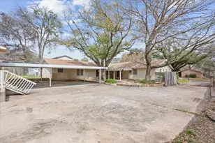 120 Wooded Crest Dr, Woodway, TX 76712 - Photo 39