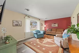 1001 Princeton Pl, Cleburne, TX 76033 - Photo 5