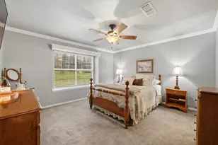 111 Hillside Dr E, Burleson, TX 76028 - Photo 11