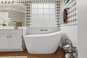 111 Hillside Dr E, Burleson, TX 76028 - Photo 13