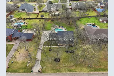 111 Hillside Drive E, Burleson, TX 76028 - Photo 27