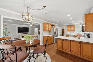 111 Hillside Dr E, Burleson, TX 76028 - Photo 9