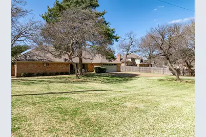 10017 Lost Oak Ridge Drive, Woodway, TX 76712 - Photo 33