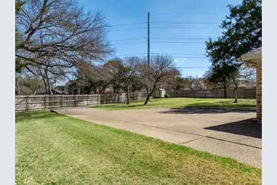 10017 Lost Oak Ridge Drive, Woodway, TX 76712 - Photo 29