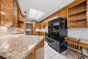 10017 Lost Oak Ridge Dr, Woodway, TX 76712 - Photo 11