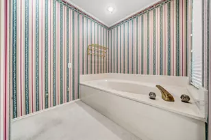 10017 Lost Oak Ridge Dr, Woodway, TX 76712 - Photo 19