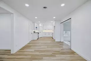 3216 Rockbluff Dr, Dallas, TX 75227 - Photo 7