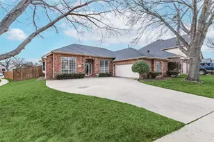 2106 Fair Oaks Cir, Corinth, TX 76210 - Photo 1