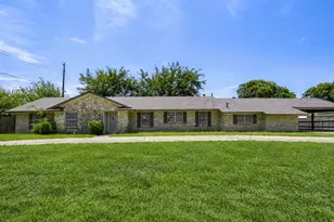 419 Allen Dr, Justin, TX 76247 - Photo 1