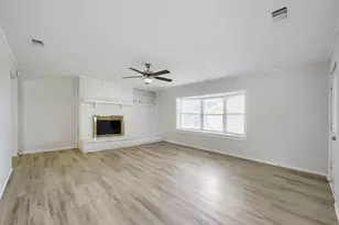 419 Allen Dr, Justin, TX 76247 - Photo 5