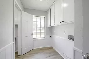 419 Allen Dr, Justin, TX 76247 - Photo 23