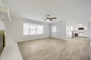 419 Allen Dr, Justin, TX 76247 - Photo 5