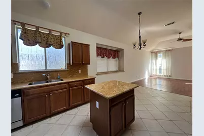 4938 Water Oak Drive, Grand Prairie, TX 75052 - Photo 9