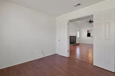 116 Kings Row, Garland, TX 75043 - Photo 9