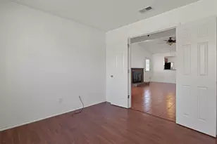 116 Kings Row, Garland, TX 75043 - Photo 9