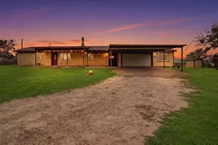 2318 Poco Ct, Granbury, TX 76048 - Photo 1