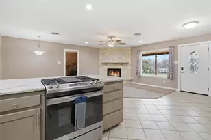 2318 Poco Ct, Granbury, TX 76048 - Photo 7