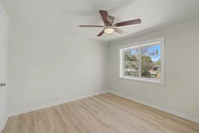 9021 White Settlement Road, White Settlement, TX 76108 - Photo 9