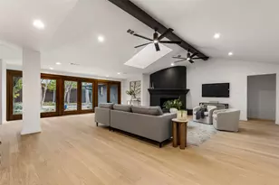 8825 Vista Oaks Cir, Dallas, TX 75243 - Photo 9