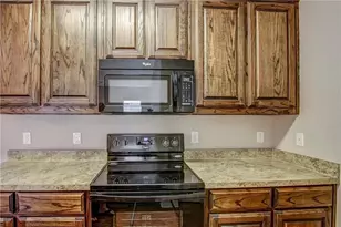 412 Canvas Ct, Crowley, TX 76036 - Photo 5