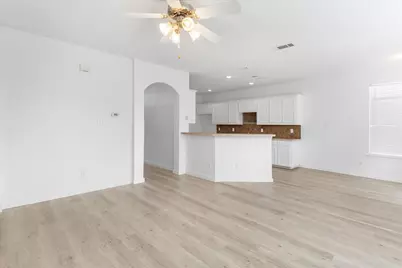 8604 Secret Forest Drive, Dallas, TX 75249 - Photo 9