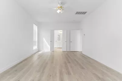 8604 Secret Forest Drive, Dallas, TX 75249 - Photo 17