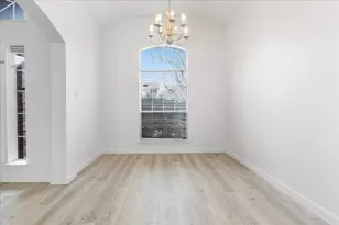 8604 Secret Forest Dr, Dallas, TX 75249 - Photo 7