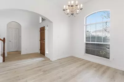 8604 Secret Forest Drive, Dallas, TX 75249 - Photo 7