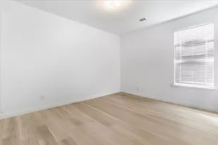8604 Secret Forest Dr, Dallas, TX 75249 - Photo 37