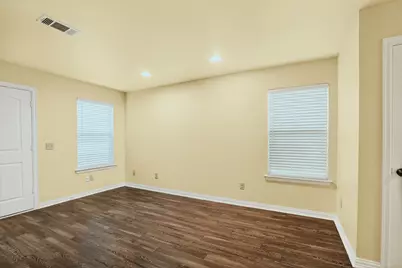 1716 S Waco Street, Van Alstyne, TX 75495 - Photo 5