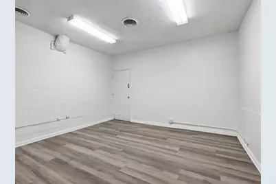 914 W Commerce Street, Dallas, TX 75208 - Photo 17