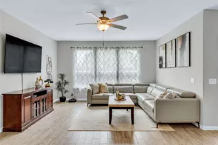 813 Sweeping Butte Dr, Fort Worth, TX 76052 - Photo 13