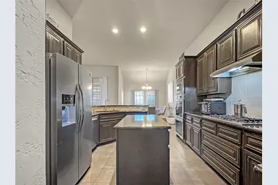 904 Regal Bluff Lane, DeSoto, TX 75115 - Photo 11