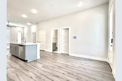 2501 Ascension Boulevard #303, Arlington, TX 76006 - Photo 9