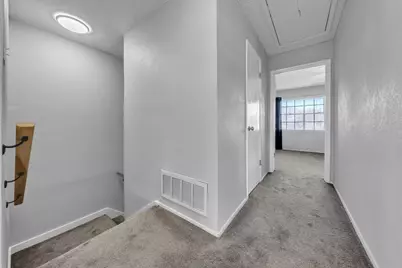 18 E Mountain Lane, Grand Prairie, TX 75052 - Photo 17