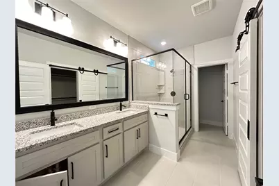 564 Mission Trail #B4, Arlington, TX 76010 - Photo 11