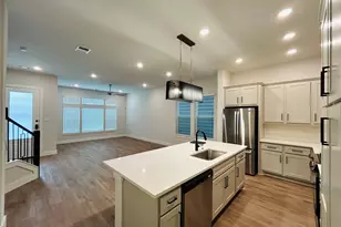 564 Mission Trl, Arlington, TX 76010 - Photo 3