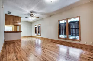 327 S Jefferson St, Irving, TX 75060 - Photo 3