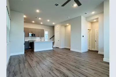 760 W Bedford Euless Road #200, Hurst, TX 76053 - Photo 25