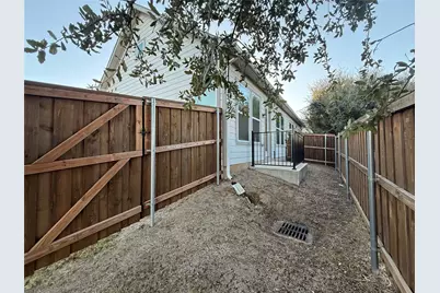 760 W Bedford Euless Road #200, Hurst, TX 76053 - Photo 5