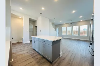 760 W Bedford Euless Road #214, Hurst, TX 76053 - Photo 21