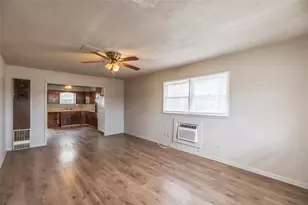 425 S 1st St W, Clyde, TX 79510 - Photo 7