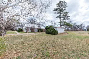 425 S 1st St W, Clyde, TX 79510 - Photo 23