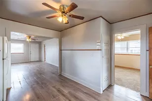 425 S 1st St W, Clyde, TX 79510 - Photo 11