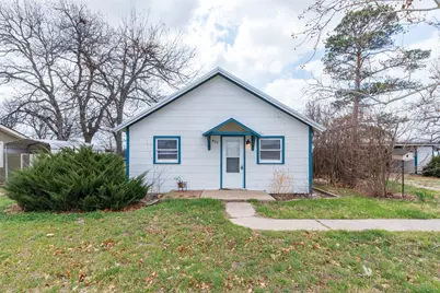 425 S 1st Street W, Clyde, TX 79510 - Photo 1