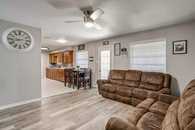 1022 Princeton Place, Cleburne, TX 76033 - Photo 3