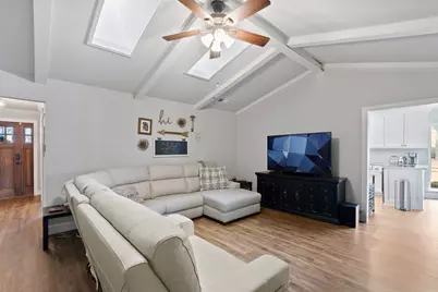 2201 Mountainview Drive, Hurst, TX 76054 - Photo 3