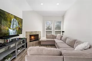 210 Maltby Rd, Irving, TX 75061 - Photo 11