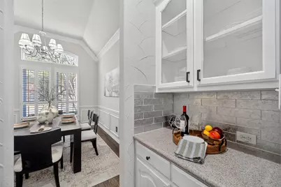 3215 Ricci Lane, Irving, TX 75062 - Photo 5